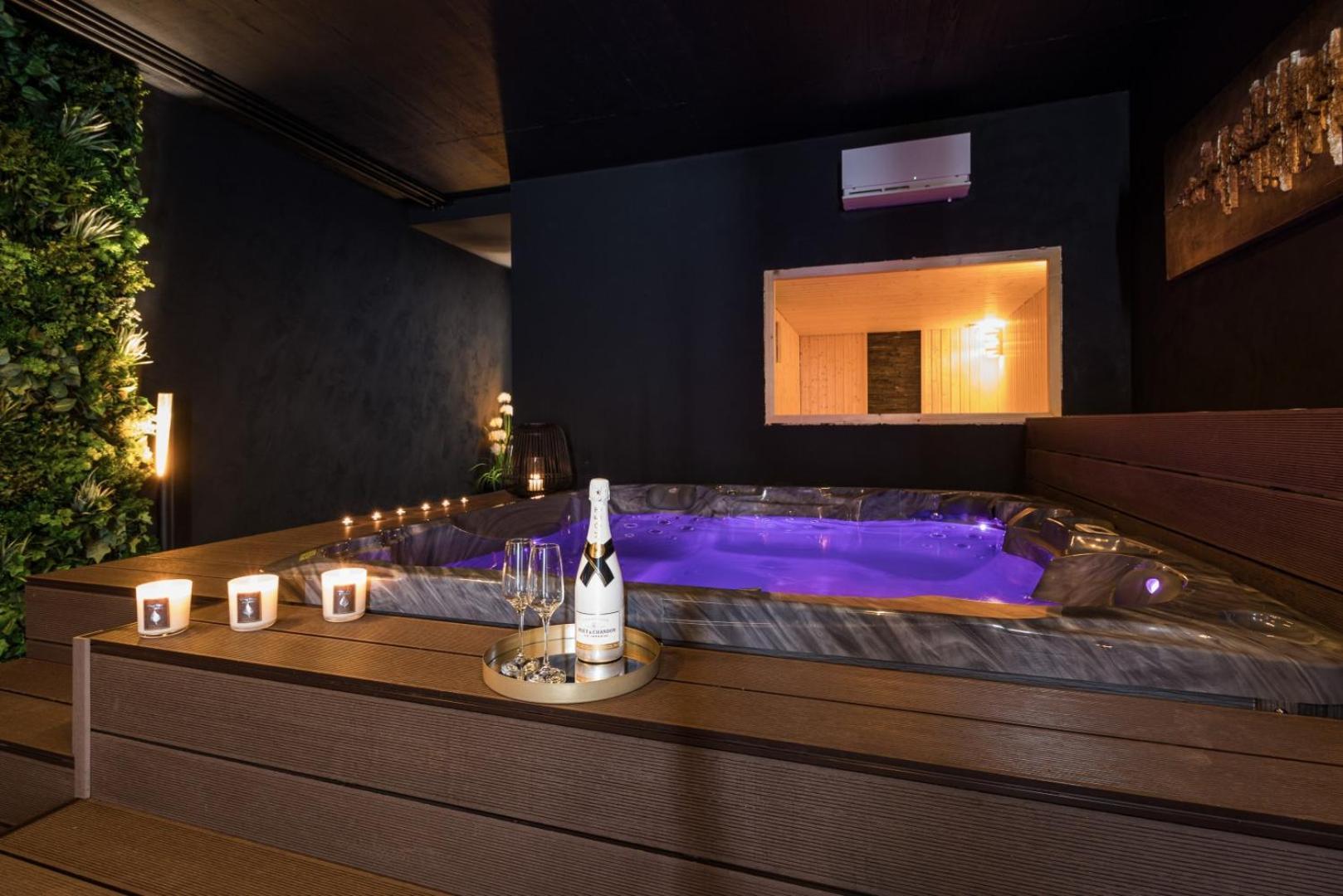 Luxury Taboo Villa & Spa In Medulin For 8 People With Heated Pool- Wellness & Sea View Zewnętrze zdjęcie